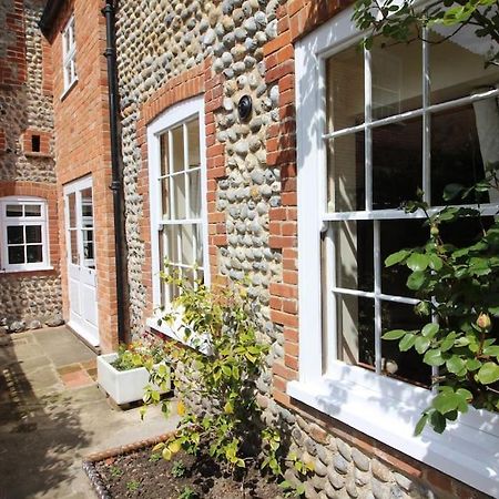 The Old Dairy In Rural Sea Side Location Norwich Exterior photo