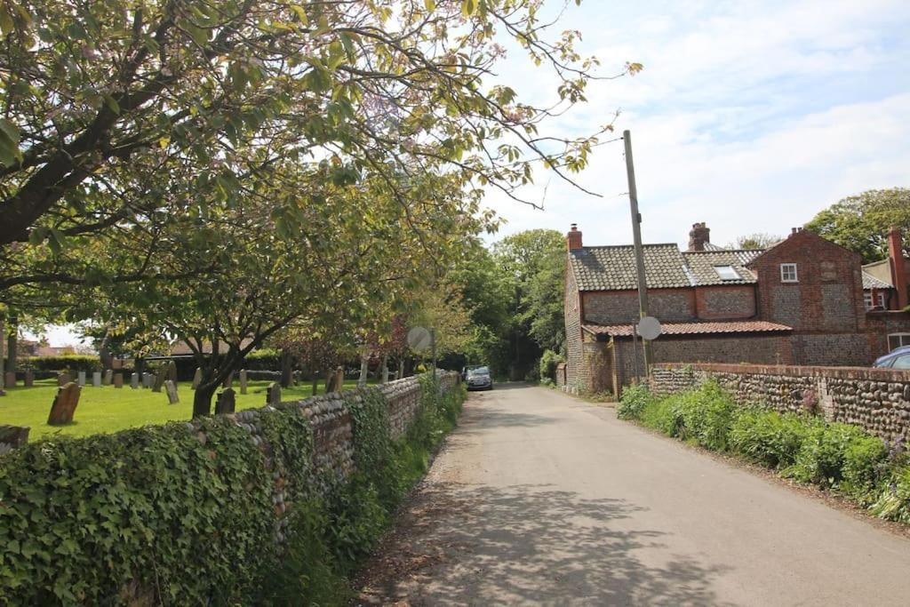 The Old Dairy In Rural Sea Side Location Norwich Exterior photo